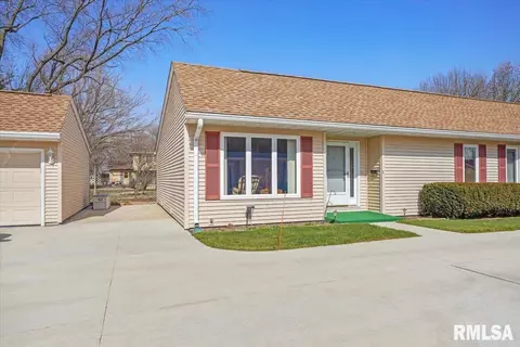 3209 Clarendon Dr, Springfield, IL 62704 photo 4