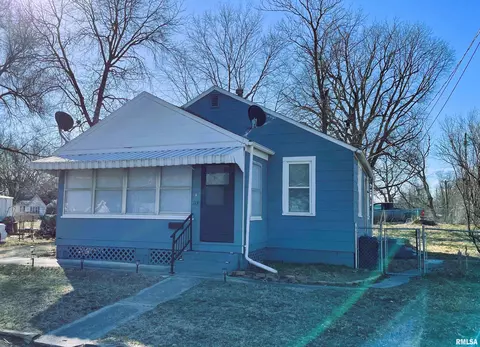 113 E Mound St, Havana, IL 62644