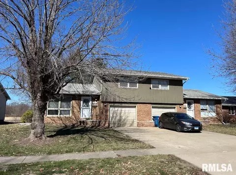 2009 Lindbergh Blvd, Springfield, IL 62704