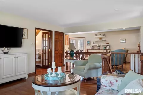 Living - 38 Frontier Lk, Springfield, IL 62707 photo 3 of 12