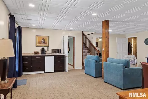 Living - 38 Frontier Lk, Springfield, IL 62707 photo 11 of 12