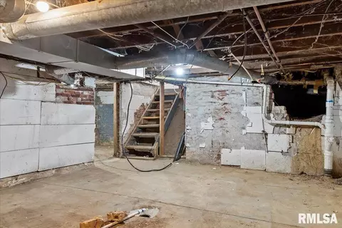 Other - 1634 W Capitol Ave, Springfield, IL 62704 photo 13 of 13