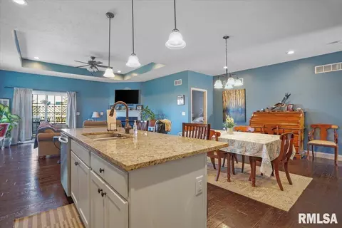 4653 Thompson Rd, Springfield, IL 62711 photo 5