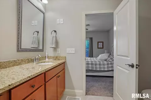 4653 Thompson Rd, Springfield, IL 62711 photo 17