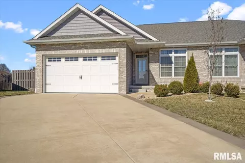 4653 Thompson Rd, Springfield, IL 62711