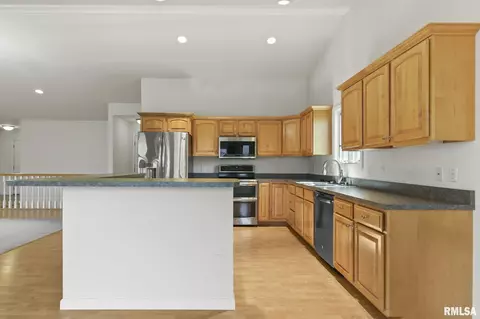1500 Hosta, Springfield, IL 62712 photo 5