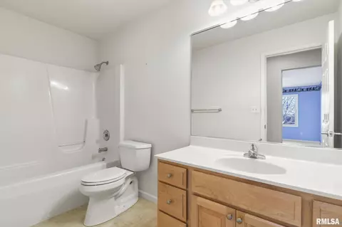 1500 Hosta, Springfield, IL 62712 photo 9