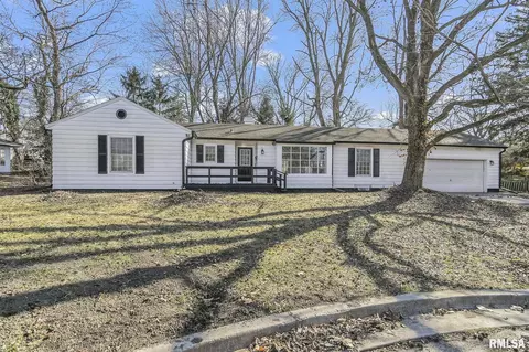 10 Mclean Ln, Springfield, IL 62704
