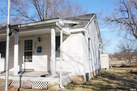 1328 N Osburn Ave, Springfield, IL 62702 photo 2