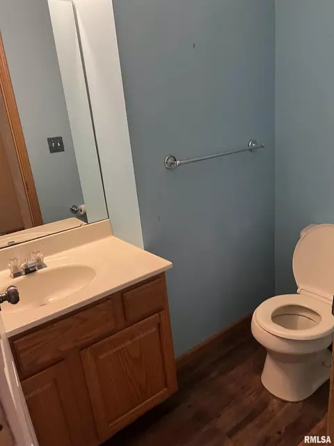 3901 Mccormick Dr, Springfield, IL 62707 photo 6