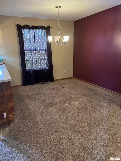 3901 Mccormick Dr, Springfield, IL 62707 photo 5