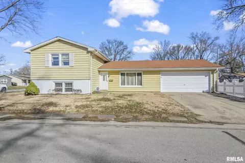 1701 Arcade Dr, Springfield, IL 62702 photo 2
