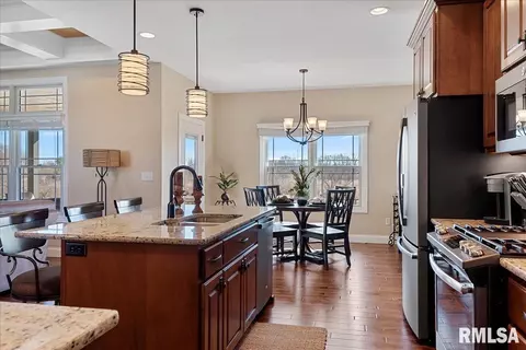 Kitchen - 5716 Kelley Pointe Dr, Springfield, IL 62711 photo 3 of 7