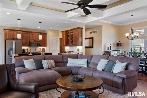Living - 5716 Kelley Pointe Dr, Springfield, IL 62711 photo 4 of 15