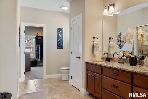 Bath - 5716 Kelley Pointe Dr, Springfield, IL 62711 photo 1 of 6