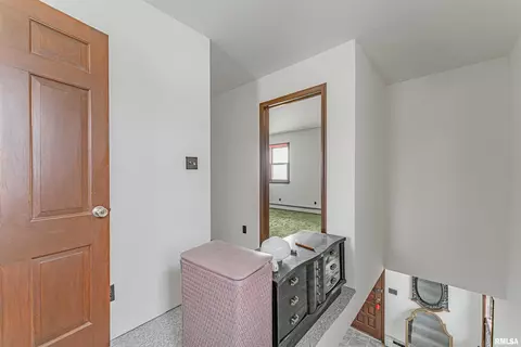 816 Pulaski St, Lincoln, IL 62656 photo 13