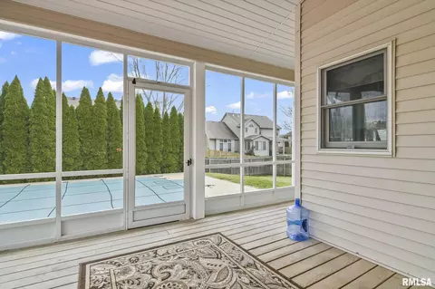 Exterior - 2616 Dickens, Springfield, IL 62711 photo 3 of 7