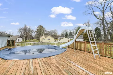525 Blackburn St, Riverton, IL 62561 photo 27