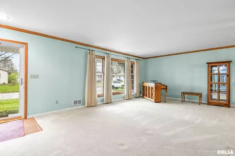 Other - 48 Glen Aire Dr, Springfield, IL 62703 photo 1 of 15