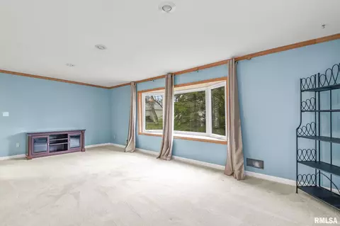Other - 48 Glen Aire Dr, Springfield, IL 62703 photo 6 of 15