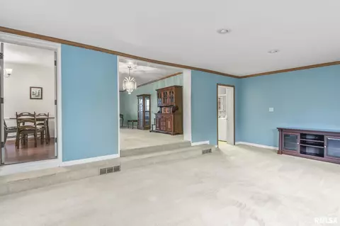 Other - 48 Glen Aire Dr, Springfield, IL 62703 photo 8 of 15