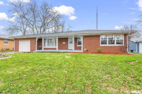Exterior - 48 Glen Aire Dr, Springfield, IL 62703 photo 3 of 6