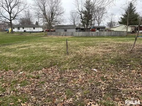 618 Glen St, Kincaid, IL 62540