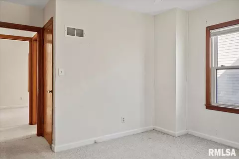 2325 S Lowell Ave, Springfield, IL 62704 photo 19