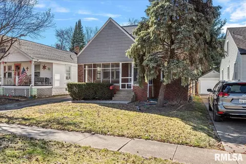 2325 S Lowell Ave, Springfield, IL 62704 photo 3