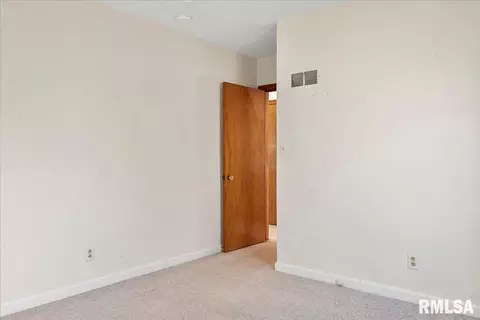 2325 S Lowell Ave, Springfield, IL 62704 photo 20