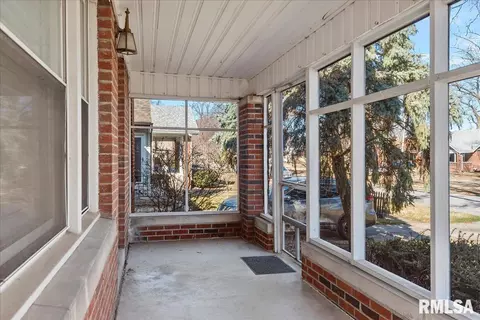 2325 S Lowell Ave, Springfield, IL 62704 photo 6