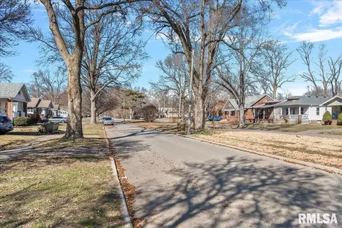 2325 S Lowell Ave, Springfield, IL 62704 photo 5
