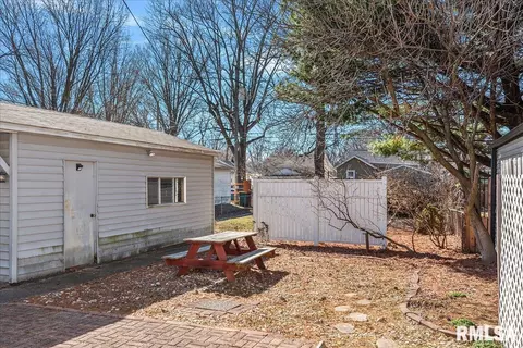 2325 S Lowell Ave, Springfield, IL 62704 photo 32