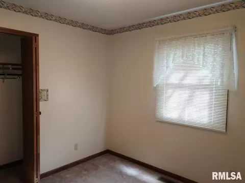 Other - 703 E Holden St, Virden, IL 62690 photo 5 of 8