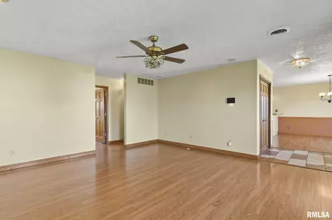 Living - 104 Argenta Dr, Springfield, IL 62704 photo 3 of 5