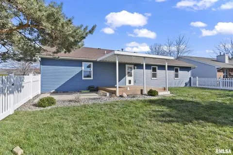 Exterior - 104 Argenta Dr, Springfield, IL 62704 photo 4 of 6