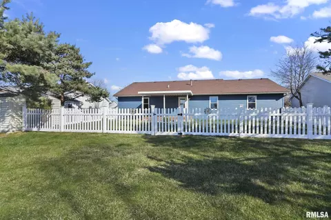 Exterior - 104 Argenta Dr, Springfield, IL 62704 photo 5 of 6