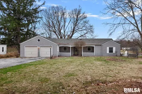 2 Long Bay Dr, Springfield, IL 62712