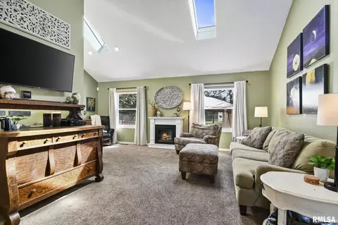 Living - 3300 Blueberry Ln, Springfield, IL 62711 photo 1 of 6