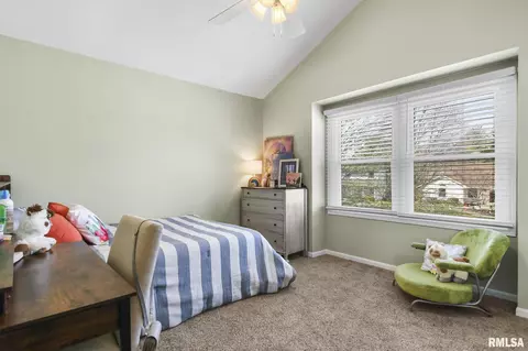 Bedroom - 3300 Blueberry Ln, Springfield, IL 62711 photo 4 of 7