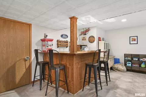 Kitchen - 3300 Blueberry Ln, Springfield, IL 62711 photo 5 of 5