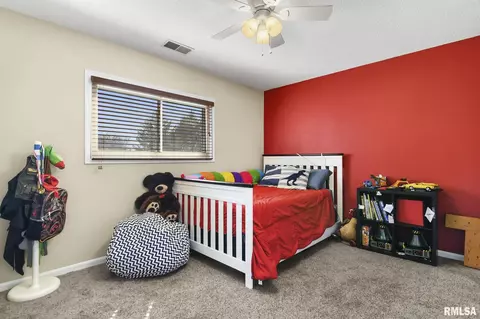Bedroom - 3300 Blueberry Ln, Springfield, IL 62711 photo 6 of 7