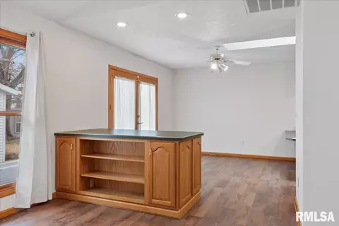 413 W Mulberry Street A, Chatham, IL 62629 photo 8