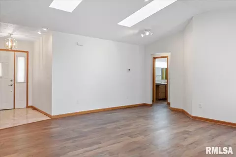 413 W Mulberry Street A, Chatham, IL 62629 photo 7