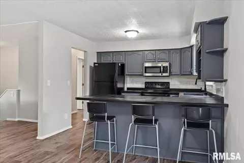 2930 Carriage Ln, Springfield, IL 62707 photo 9