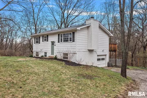 2930 Carriage Ln, Springfield, IL 62707 photo 2