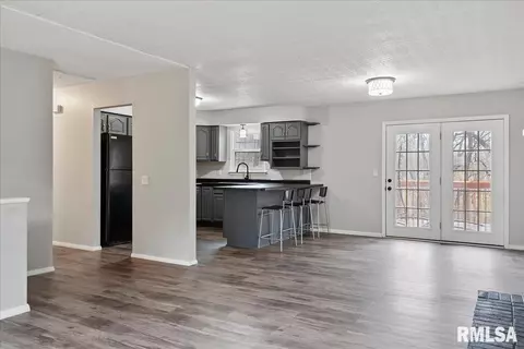 2930 Carriage Ln, Springfield, IL 62707 photo 4
