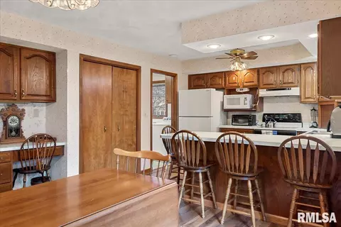 2521 Lindbergh Blvd, Springfield, IL 62704 photo 8