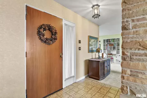 18 The Elms Ln, Springfield, IL 62712 photo 7