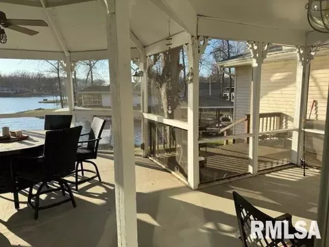 Exterior - 30384 Cypress Ln, Girard, IL 62640 photo 4 of 10